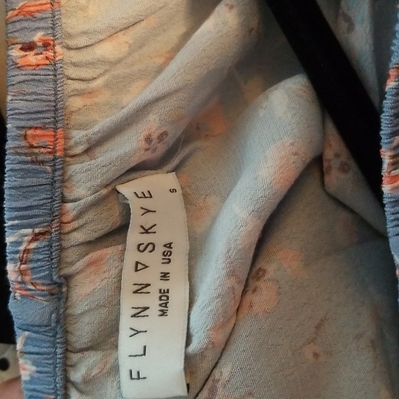 Flynn Skye top - Picture 2 of 2